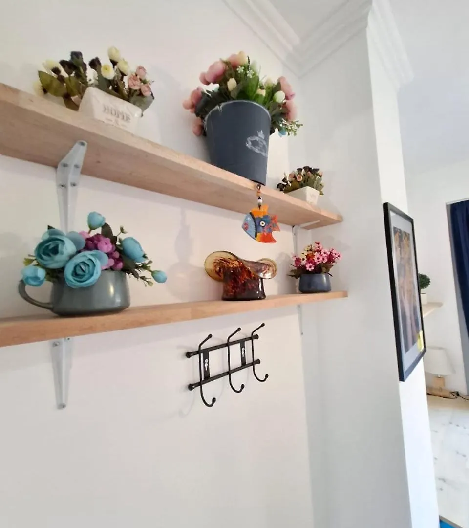 Marjani Terrace Rooms Τυφλίδα